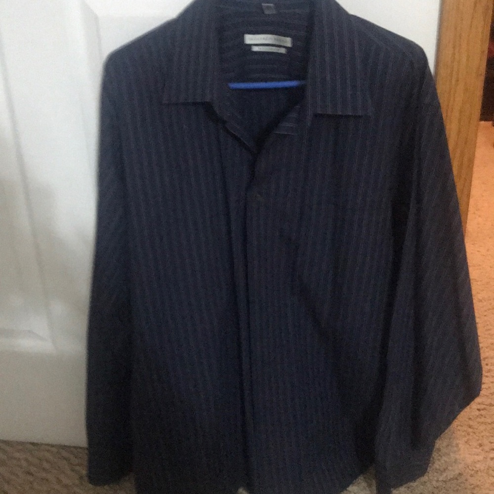 Dress / casual shirt